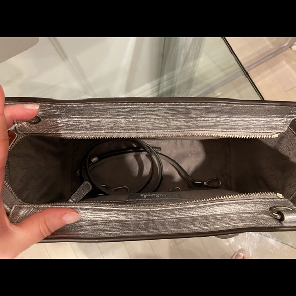 Michael Kors Selma Satchel silver - Picture 6 of 7